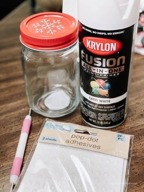 18 Crafts with Glass Jars Image