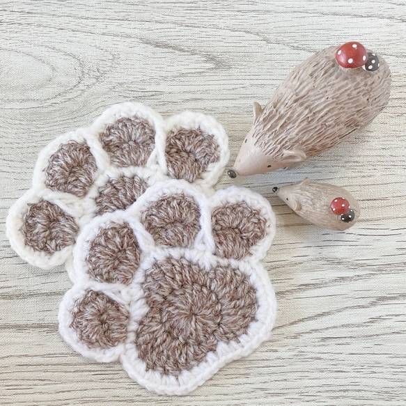 30 Paw Coaster Crochet Patterns Image