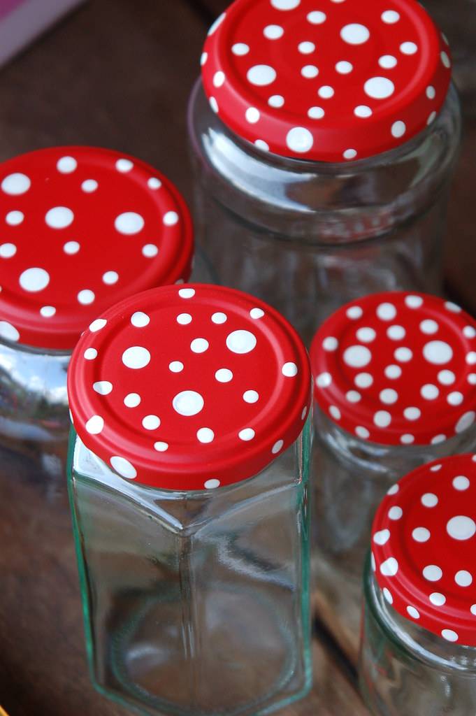 18 Crafts with Glass Jars Image