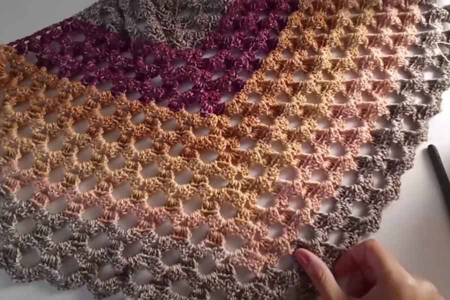 35 Triangle Shawl Crochet Patterns Image