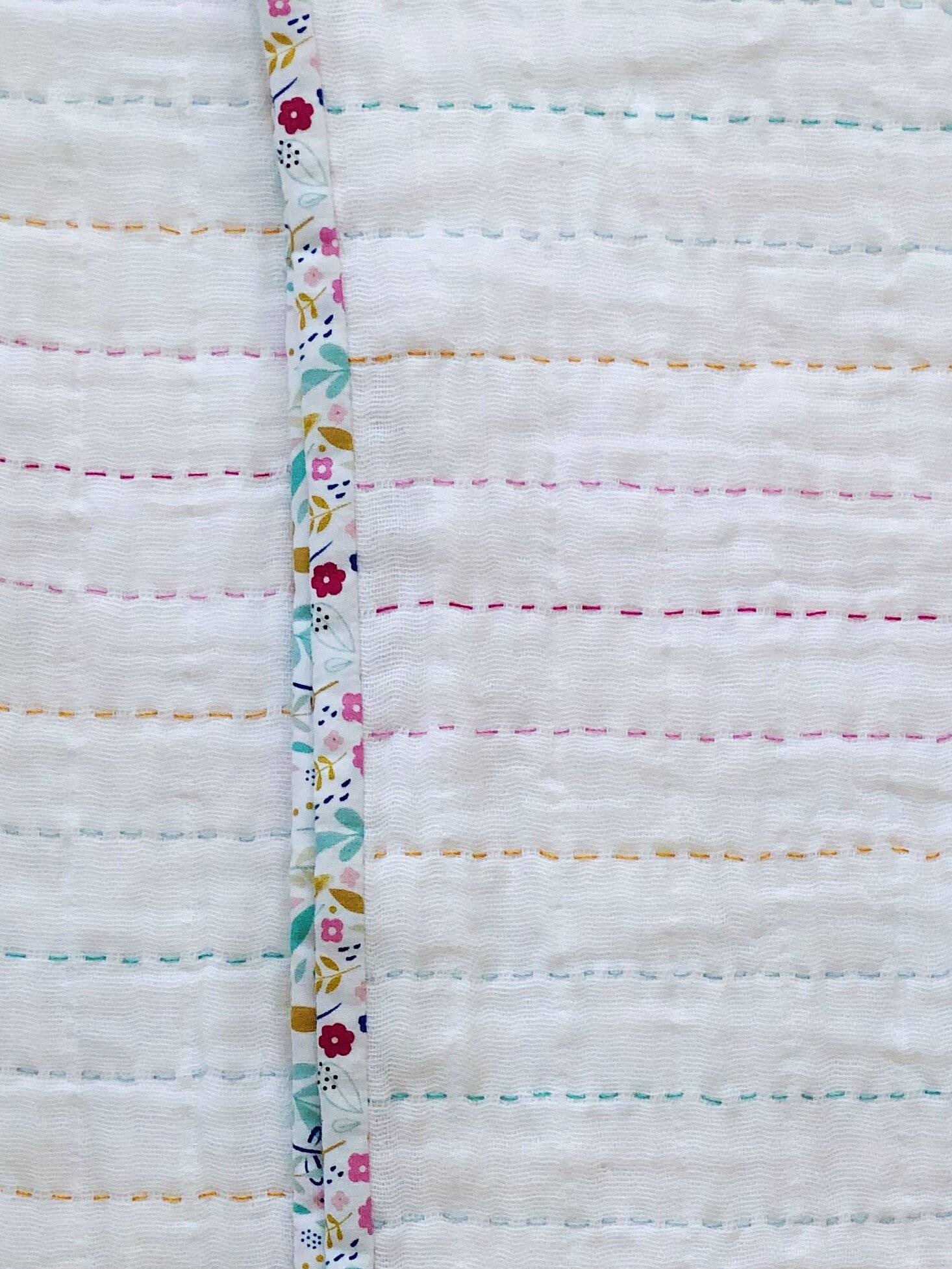 21 DIY Muslin Baby Blankets Image