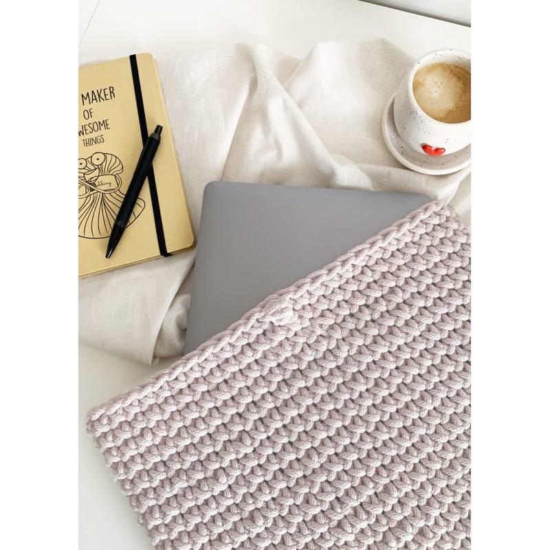 28 Crochet Laptop Case Patterns Image