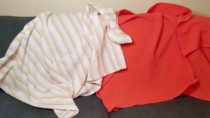 33 DIY Gauze Baby Blankets Image