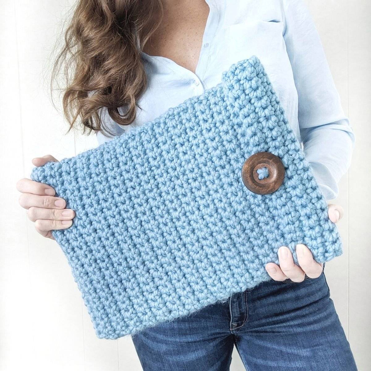 28 Crochet Laptop Case Patterns Image