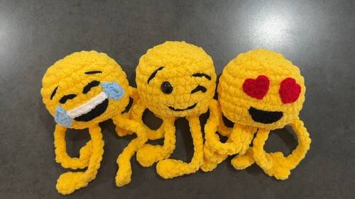 23 Crochet Fidget Flowers Image