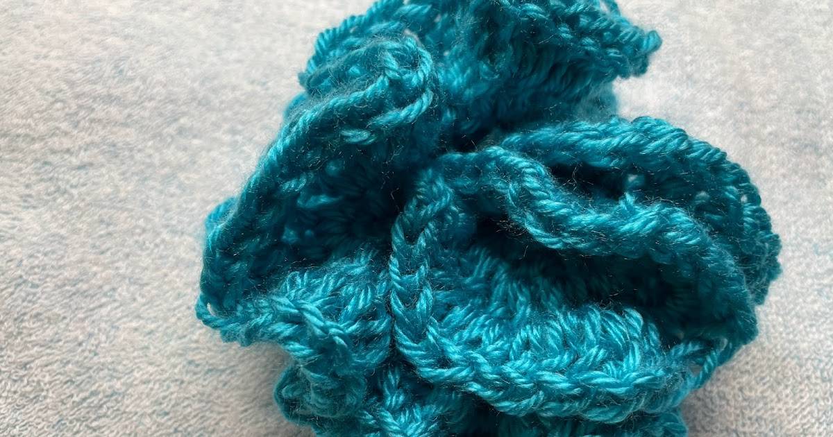 5 Crochet Mobius Fidgets Image