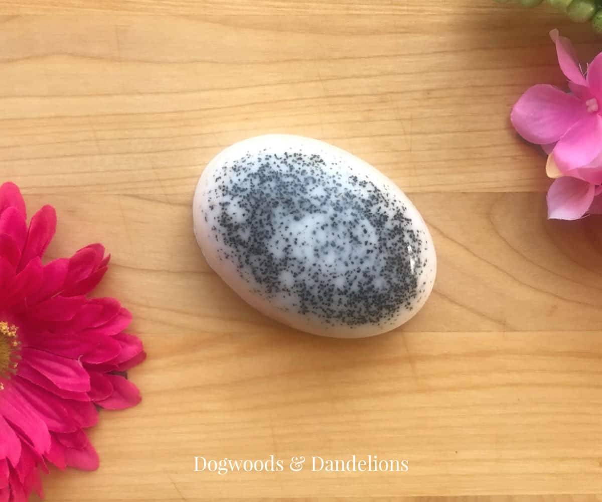33 Melt and Pour Soap Recipes Image