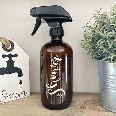 12 DIY 3-Ingredient Tub and Tile Cleaner Recipes Image