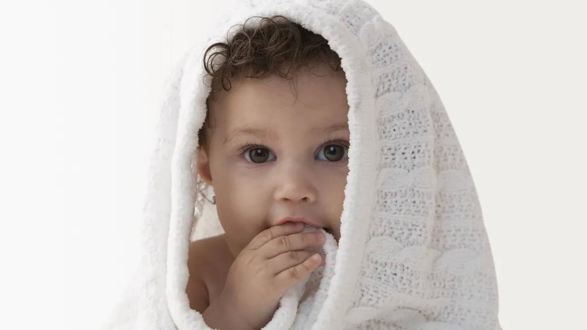 33 DIY Hand Knit Baby Blankets Image