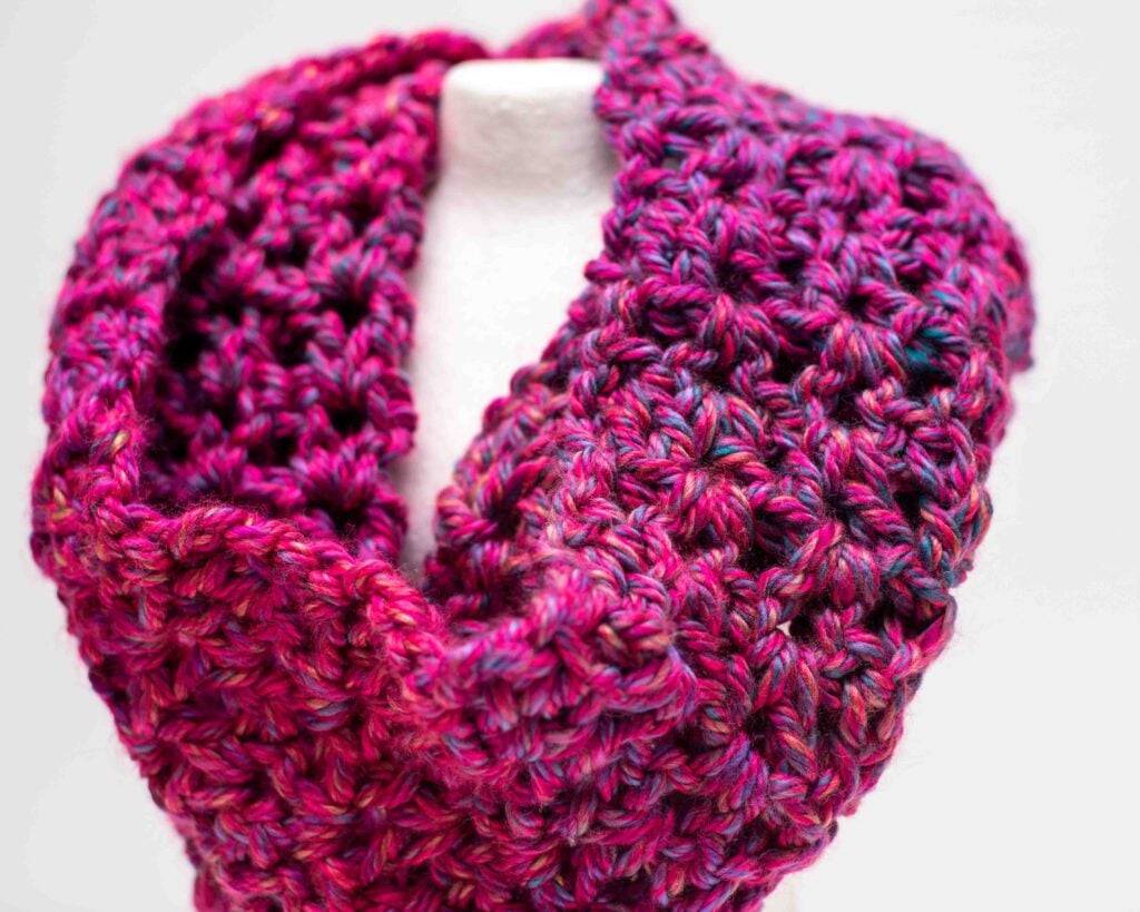 32 Loops and Threads Charisma Patterns Image