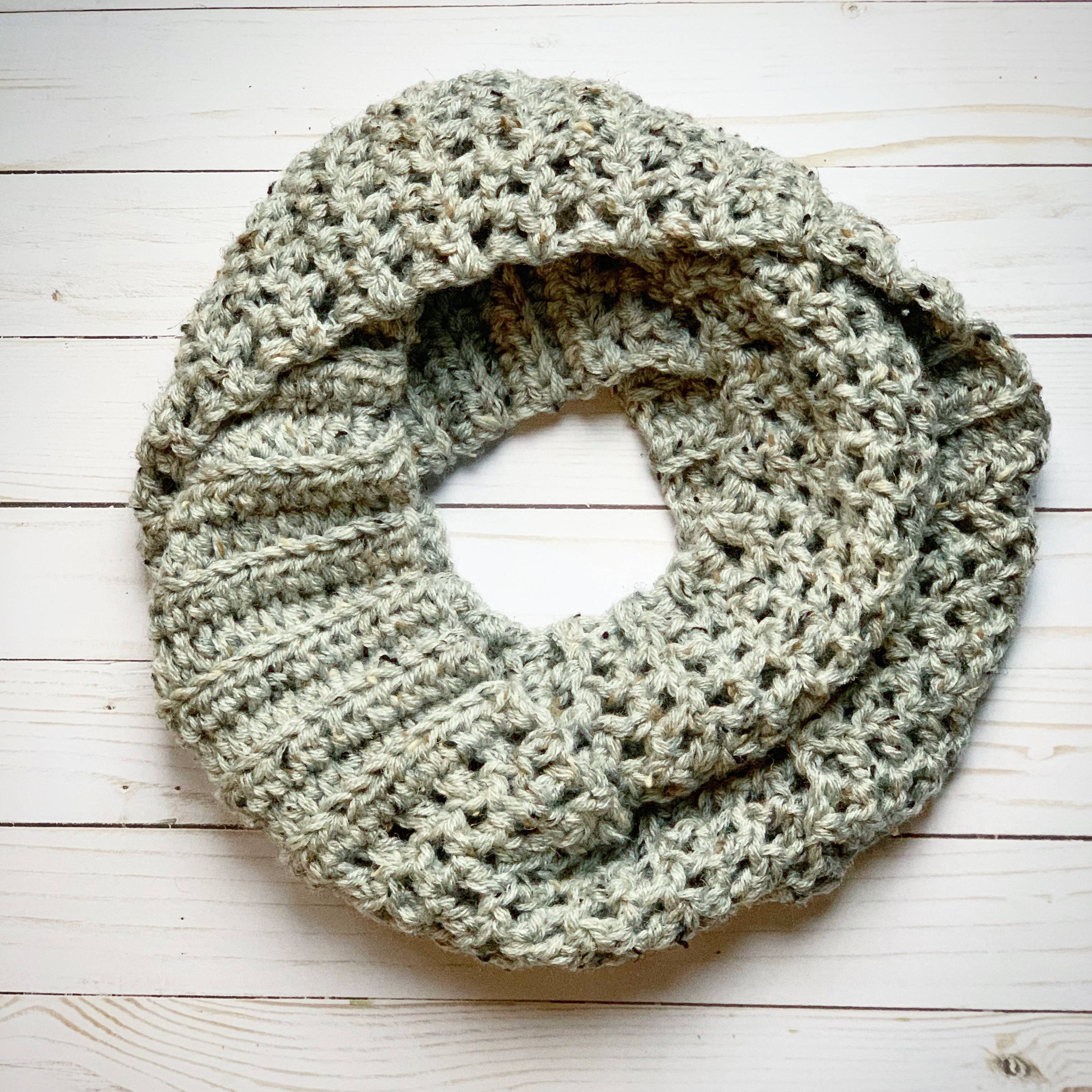32 Loops and Threads Charisma Patterns Image
